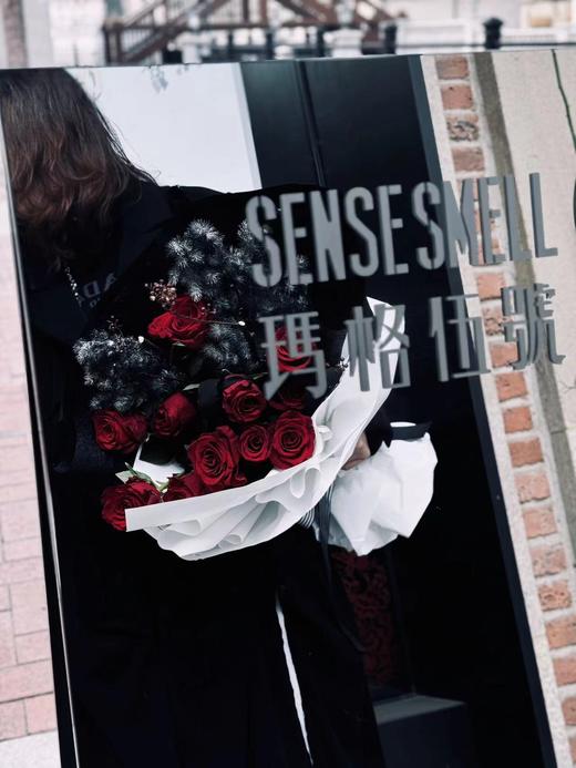 钟爱一生—情人节花束 商品图1