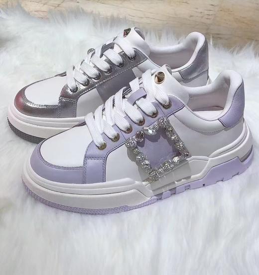 【恋尚萝莎】2024年春款休闲板鞋 商品图0