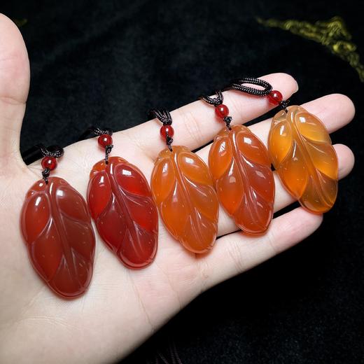 玉美人菲菲*44184玛瑙叶子吊坠约25.5*45.5mm 商品图0