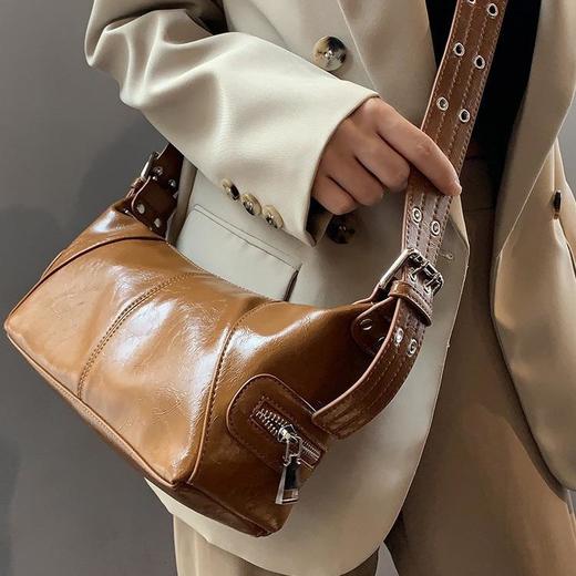 秋冬新款小众设计复古高级感百搭甜酷欧美单肩手提斜挎包包腋下包 商品图0