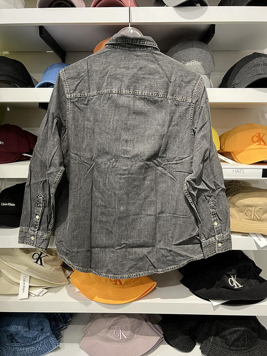 Calvin Klein/CK 男士胸前双口袋袋口LOGO尖领牛仔衬衫 商品图2