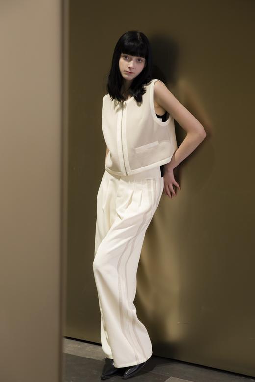 拼色短款马夹 商品图2