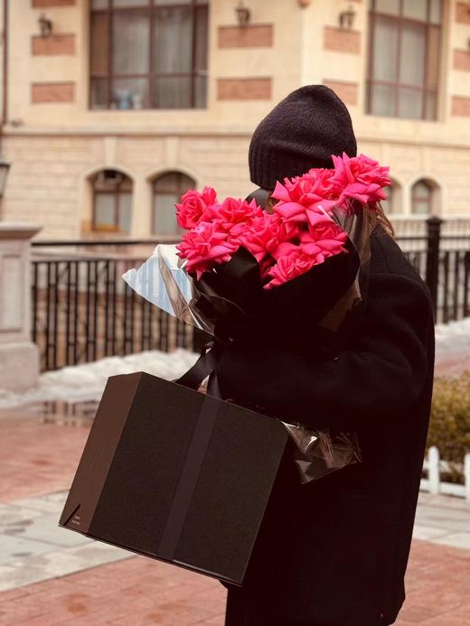 佛洛依德之吻—情人节花束 商品图2