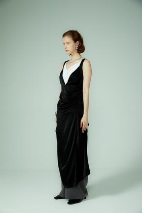 撞色收腰吊带裙