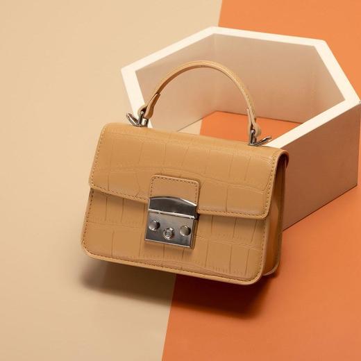 2023夏季新款韩版休闲风时尚洋气小巧精致小方包单肩斜挎手提女包 商品图0