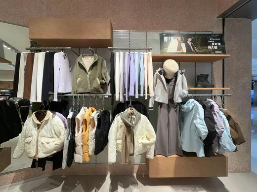 【英国欧贝罗亚情侣款气绒服】简单即高级❗💰69元抢英国高端品牌❗轻盈锁温暖如羽绒☁更薄！⁤更保暖！‌可机洗不跑绒 ！⁬Oberora品牌直发！⁭ ✅五防功能性面料 商品图9