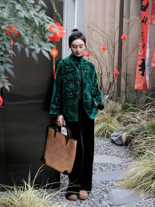 盛唐牡丹 |绿色漳绒八宝葫芦纹外套 商品图0