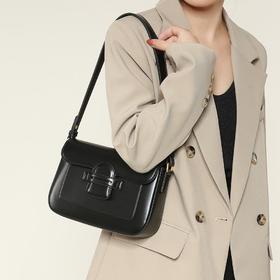 新款高级感时尚简约通勤风小方包糖果色百搭腋下斜挎包女