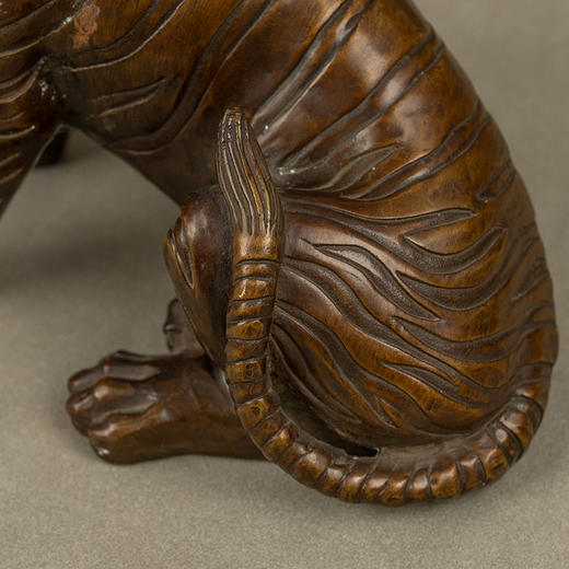 清 铜虎摆件 商品图3