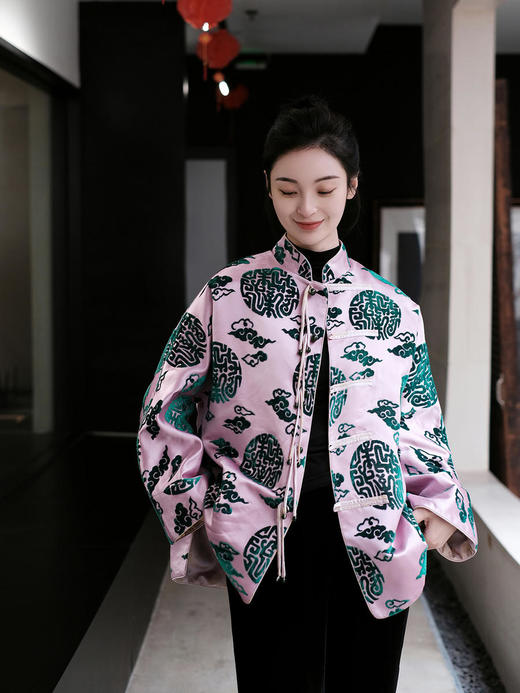 暂不上架|盛唐牡丹|粉色漳绒祥云百寿纹外套-钉珠款(钉珠花纹随机） 商品图0