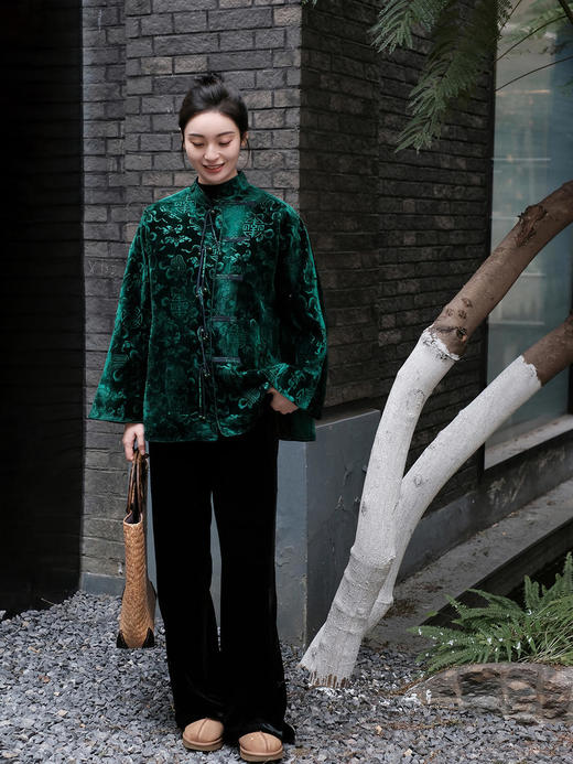 盛唐牡丹 |绿色漳绒八宝葫芦纹外套 商品图3