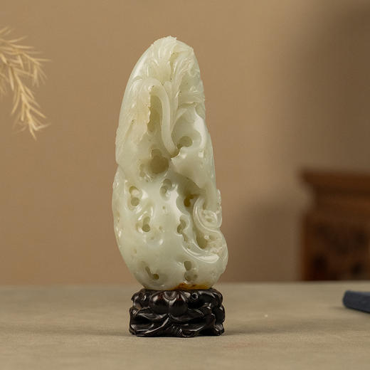 和田玉籽料雕太湖石蕉叶观音山子摆件 商品图4