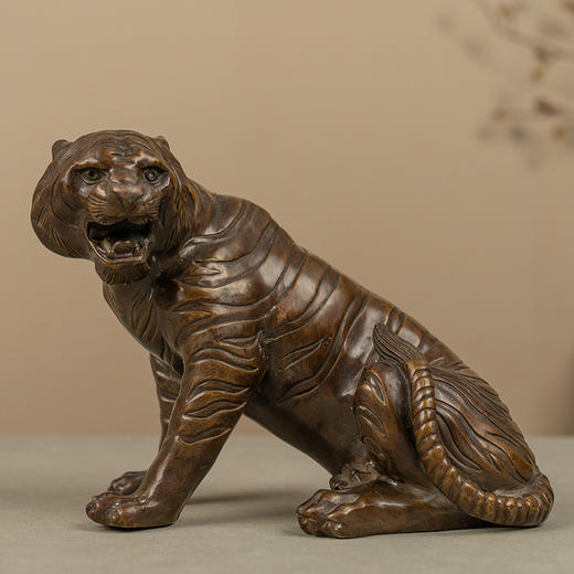 清 铜虎摆件 商品图0