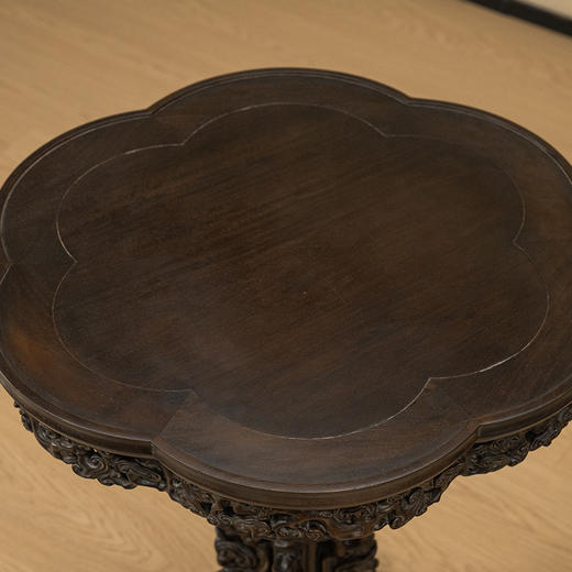 清 红木透雕灵芝纹起拦水线花口圆台桌 商品图2