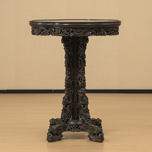 清 红木透雕灵芝纹起拦水线花口圆台桌 商品图0