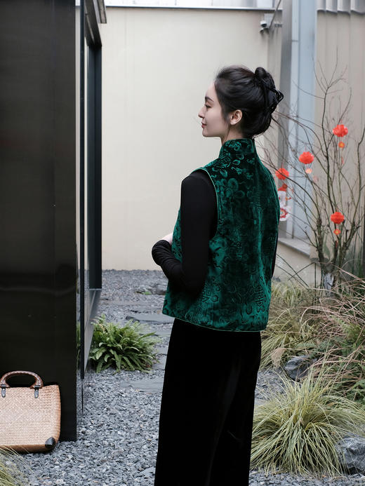 盛唐牡丹 |绿色漳绒八宝葫芦纹马甲 商品图3