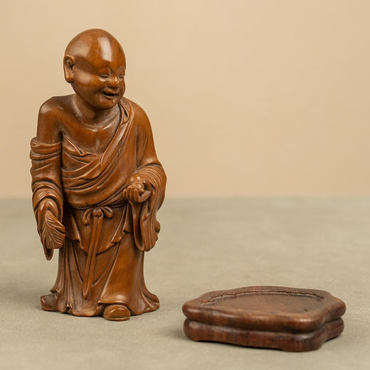 清 黄杨木雕活佛济公人物像 商品图1