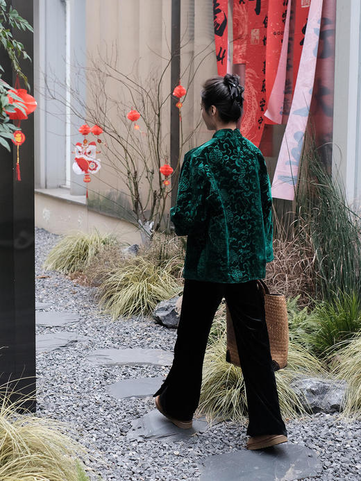 盛唐牡丹 |绿色漳绒八宝葫芦纹外套 商品图6