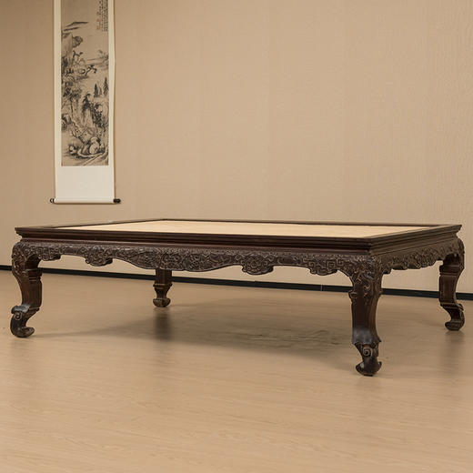 清乾隆 紫檀束腰三弯腿葡萄纹榻 商品图4