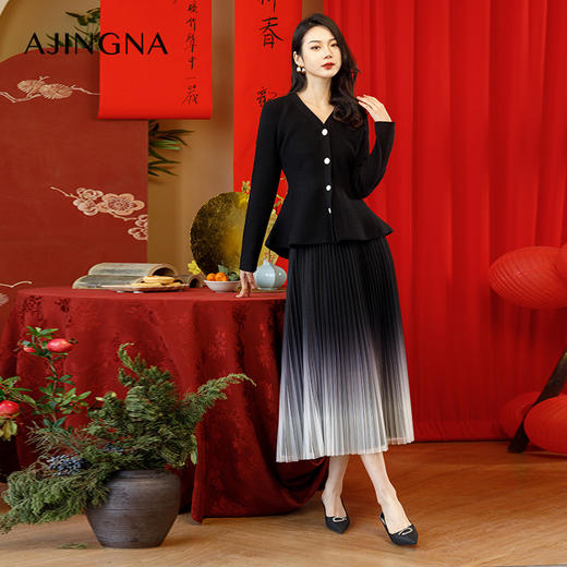 【商场同款】阿菁娜2024春夏新款褶裥直下摆中长半身裙A29C113061 商品图3