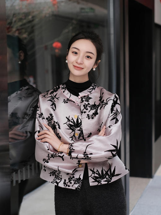 微瑕秒杀| 盛唐牡丹 |胭脂雪真丝漳绒圆领外套[特价品]](特殊商品不退不换) 商品图0