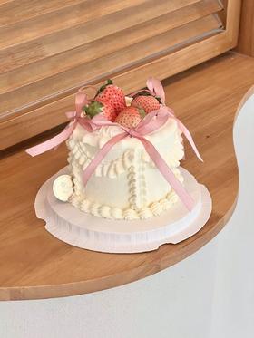 #𝗡𝗲𝘄茉莉粉草莓蛋糕