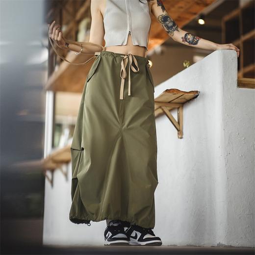马登女装复古抽绳工装背带裙显瘦半身长裙子不规则设计感军绿伞裙 商品图0