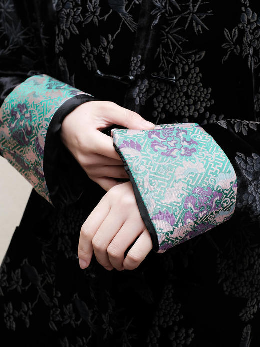 盛唐牡丹 |黑色丝绒小鸟挽袖外套 商品图3