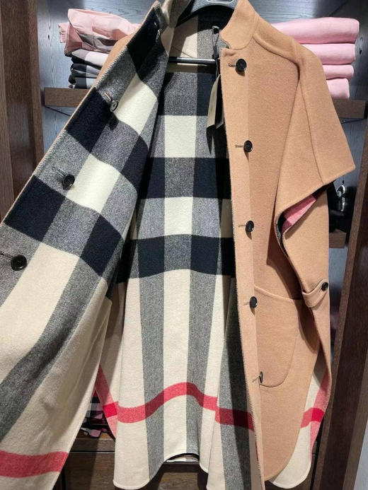 国内现货Burberry 巴宝莉bbr均码斗篷 ¥4400元到手 商品图1