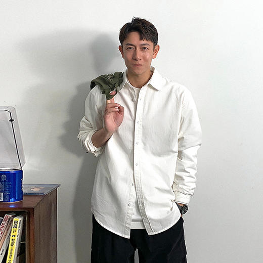 徐太浪简约纯色百搭长袖衬衫男春季潮牌宽松休闲大码翻领衬衣外套 商品图2
