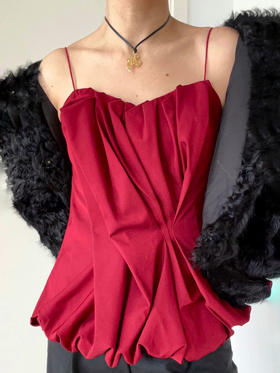 Viktoria Chan｜AW23048 Amalia wrinkled top [ 红 / 白 / 黑 ]