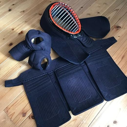 【七星 Designed by TETSU】8mm刺紺革 特製 日本制 剑道防具 套装 商品图1