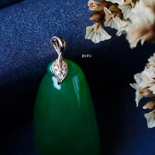 18K玫瑰金和田玉（碧玉）镶钻吊坠--福瓜/单面福瓜10*20-12*25mm/菠菜绿 商品图3