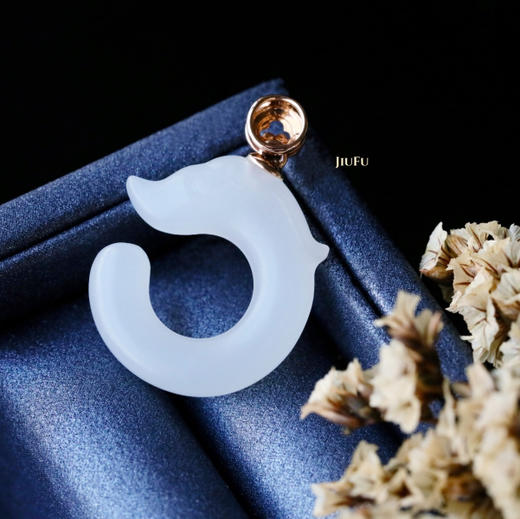 18K玫瑰金和田玉（白玉）镶钻吊坠--仿古红山玉龙20*23mm 商品图5