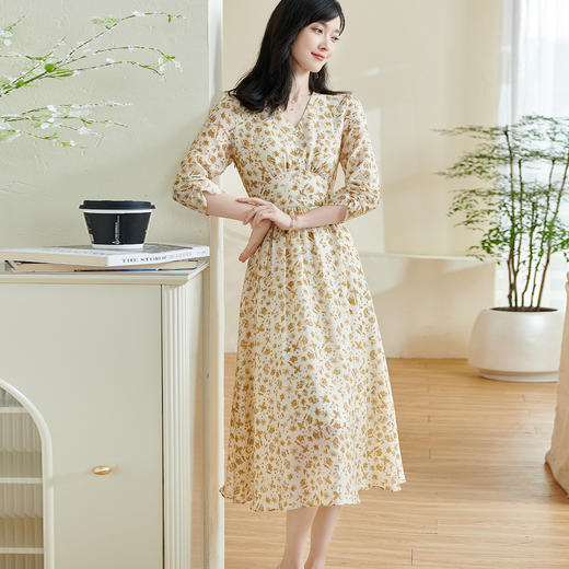 剩S/M/XL/XXL 米思阳2026春季新款法式温柔风碎花连衣裙收腰重磅天丝裙子女0438 商品图0
