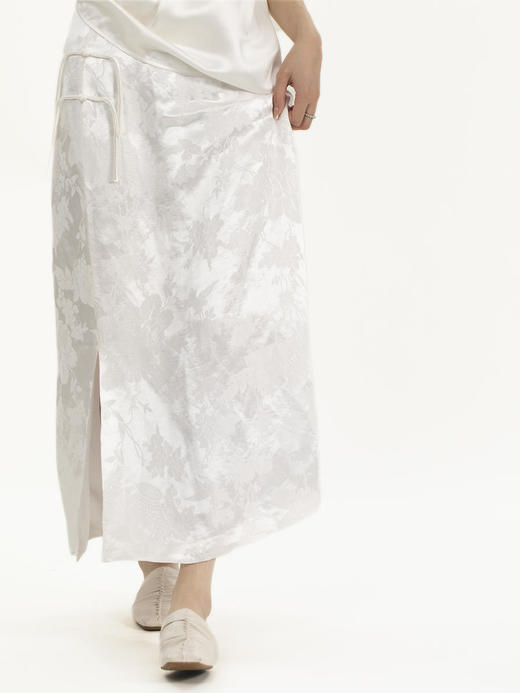 盛唐牡丹 |通勤小盘扣真丝提花半裙 商品图3