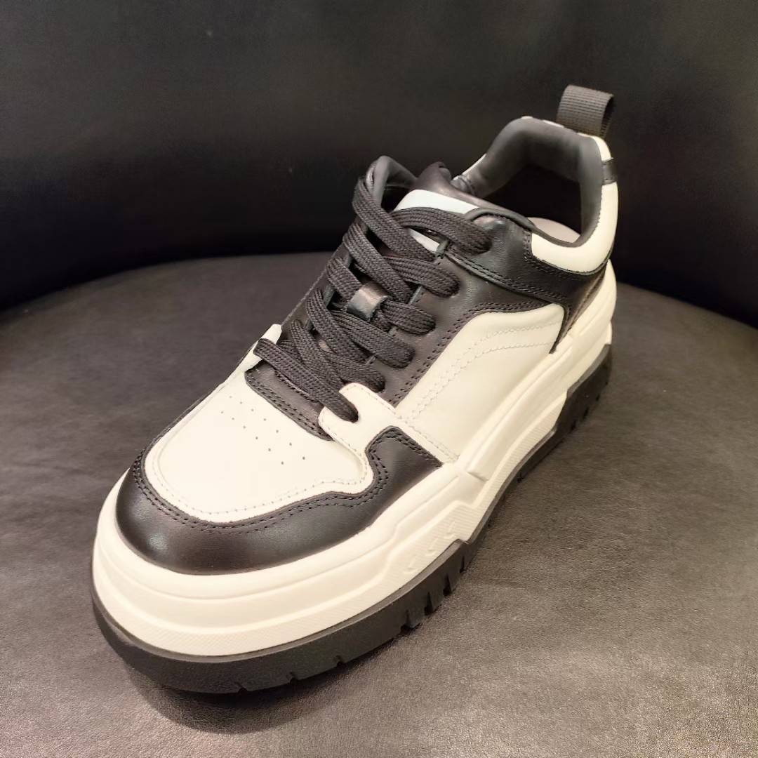 LFGJ凌介女鞋. 14680. 时尚厚底板鞋