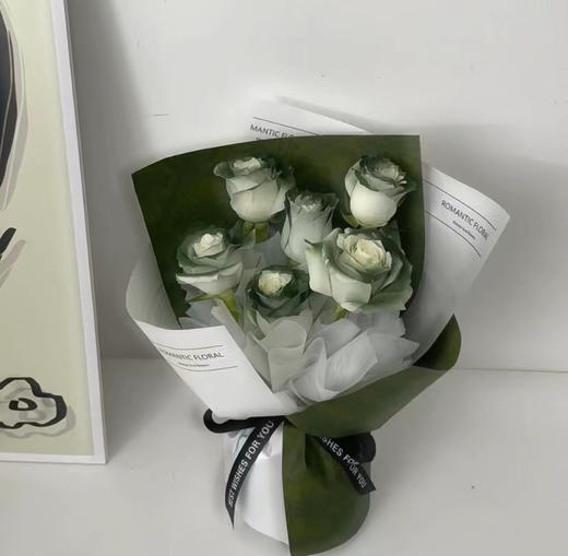 〔感觉〕6朵苏格兰精品时尚花束 商品图0