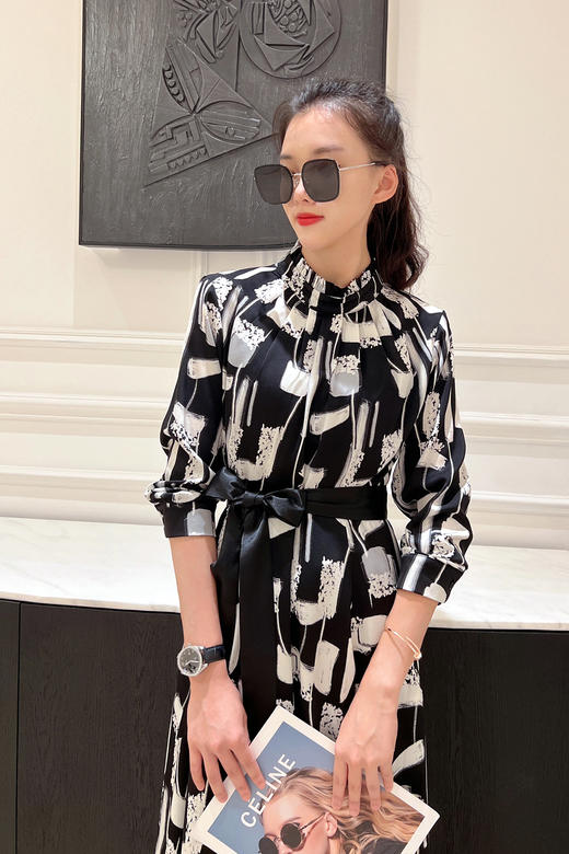 仅剩M码一件-凝脂色七分袖连衣裙HJ1S28 商品图2