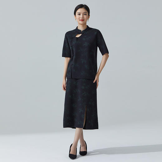 东黎 • 丝绒款新中式女士针织精纺斜襟复古中国风提花短袖 3546 商品图2