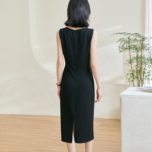 米思阳2026春季新款简约气质搭配连衣裙收腰褶皱弹力修身小黑裙背心裙0209 商品图2