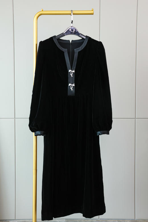 窈窕淑女丝绒连衣裙 商品图7