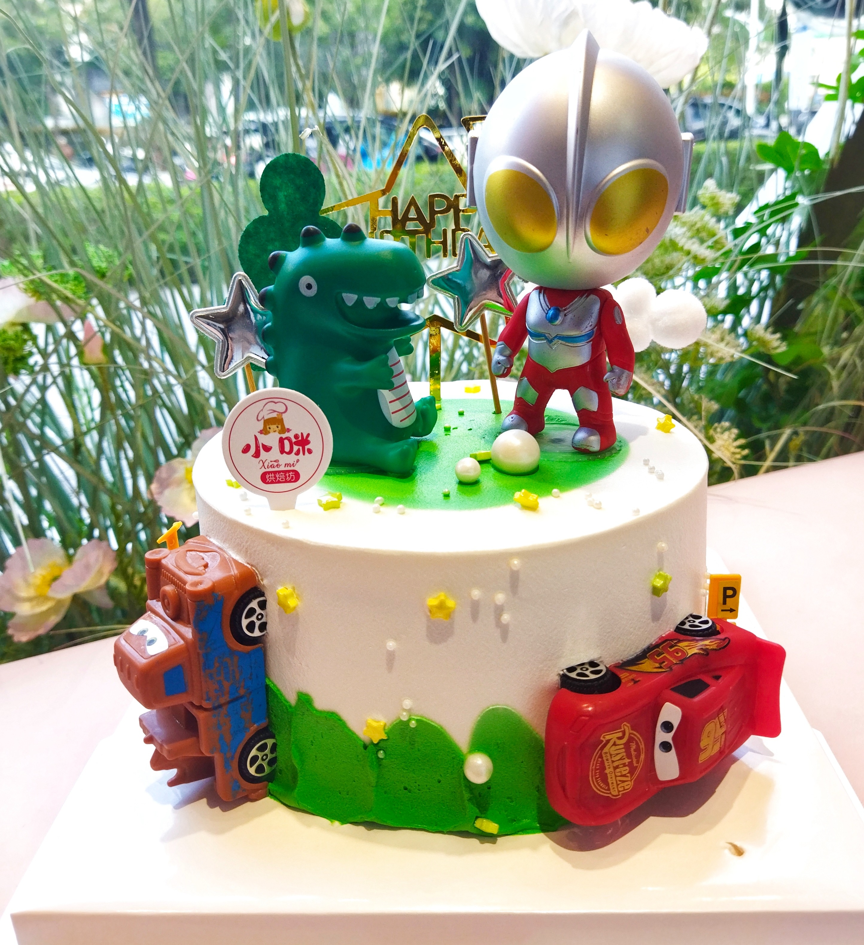 超人怪兽＋汽车