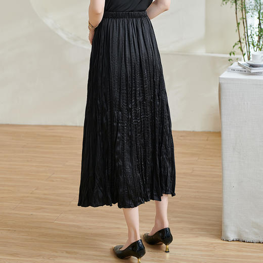 剩M/XL/XXL 米思阳2026春季新款设计感气质压褶半身裙质感弹力修身小黑裙0310 商品图3