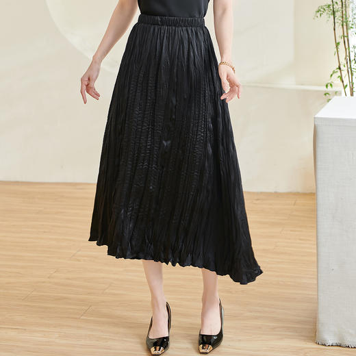 剩M/XL/XXL 米思阳2026春季新款设计感气质压褶半身裙质感弹力修身小黑裙0310 商品图2