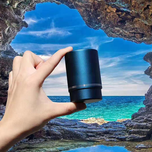 一心罐蓝【钧瓷+合金罐.30克装左右】10元1个.整箱30个 商品图2