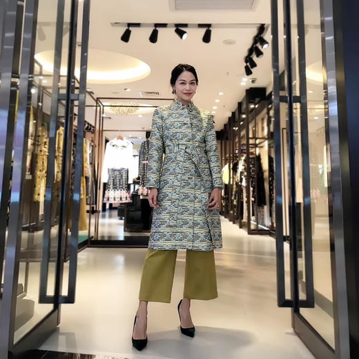 【伯妮斯茵】176D011--金色风衣--暗夜留香--《宁静之美--伊斯兰艺术》 商品图2