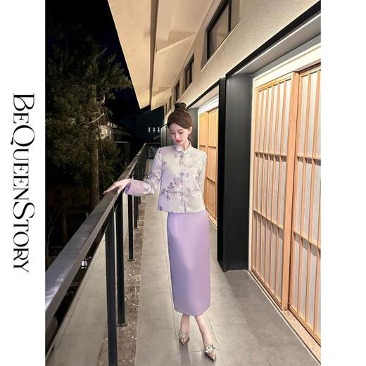 BeQueenStory【步步惊鸿】优雅时尚后开叉微倒梯直筒醋酸半身裙 商品图4