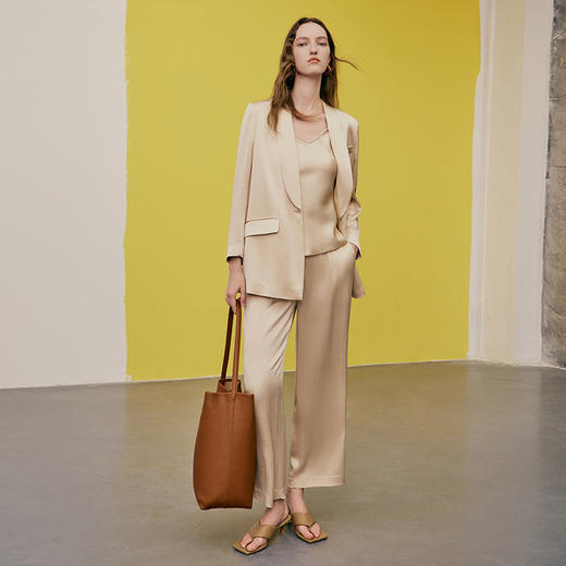 EITIE爱特爱春季新款大气纯色西装外套女7303013 商品图3