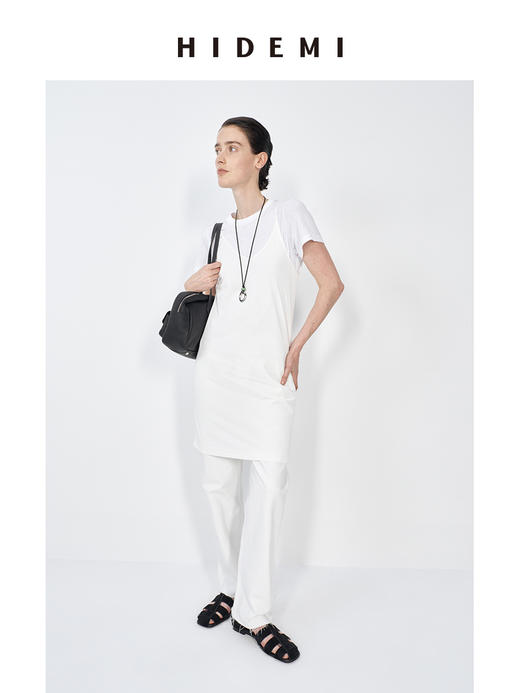 HIDEMI 极简V领缎面细吊带经典打底连衣裙 商品图2